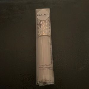 Tarte radiant concealer
